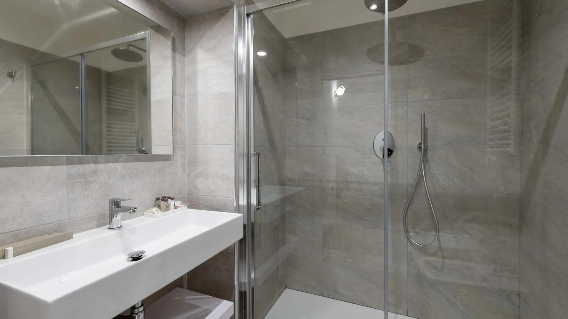 Elical Vatican Suites Rome 0*,  Italy